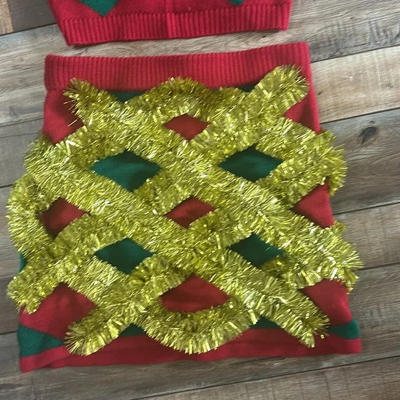 Women’s size extra small two-piece Christmas sweater dress - Picture 3 of 4